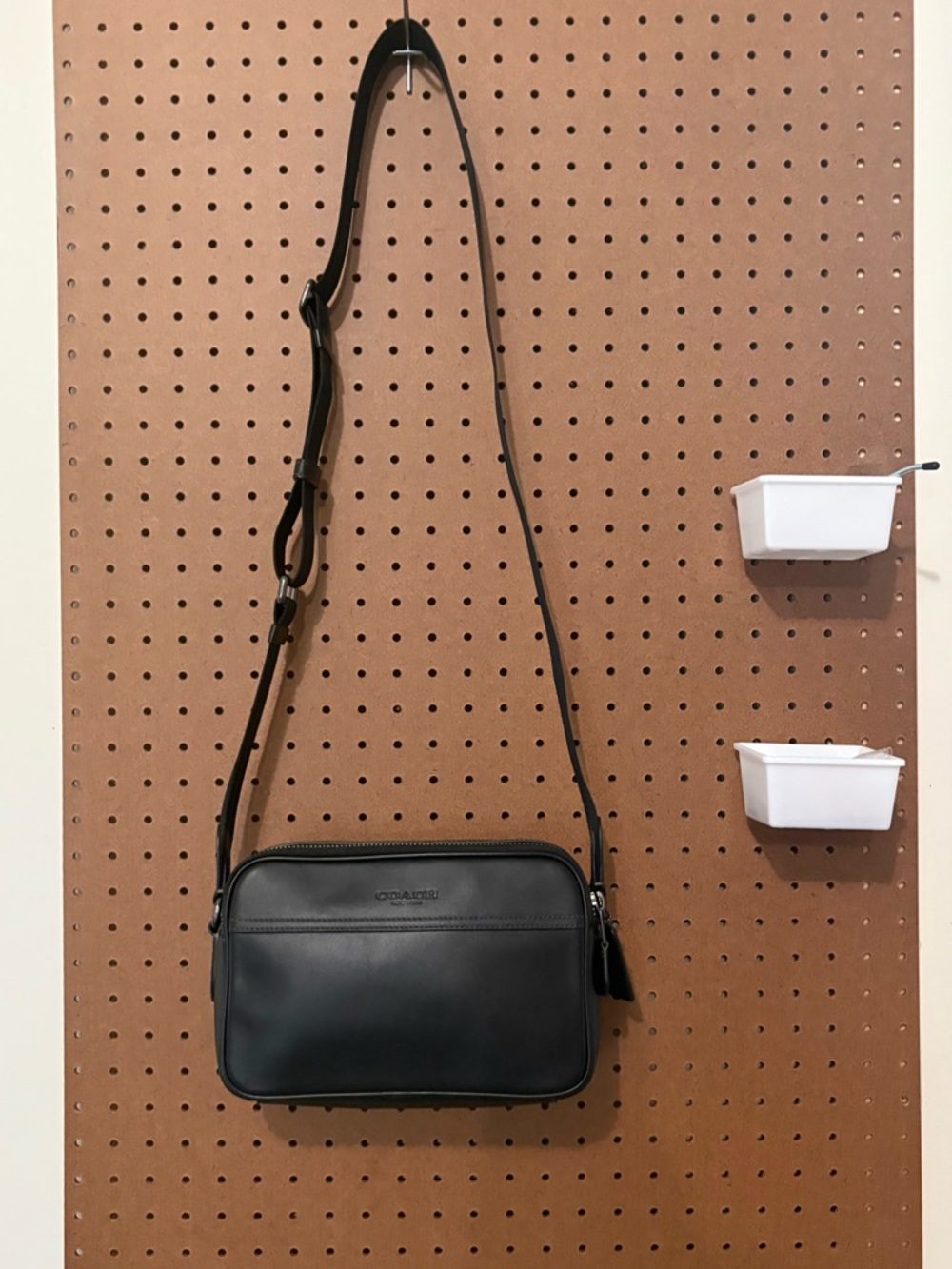 Coach Men’s Graham Crossbody Bag Smooth calf leather Gunmetal/Black CX140